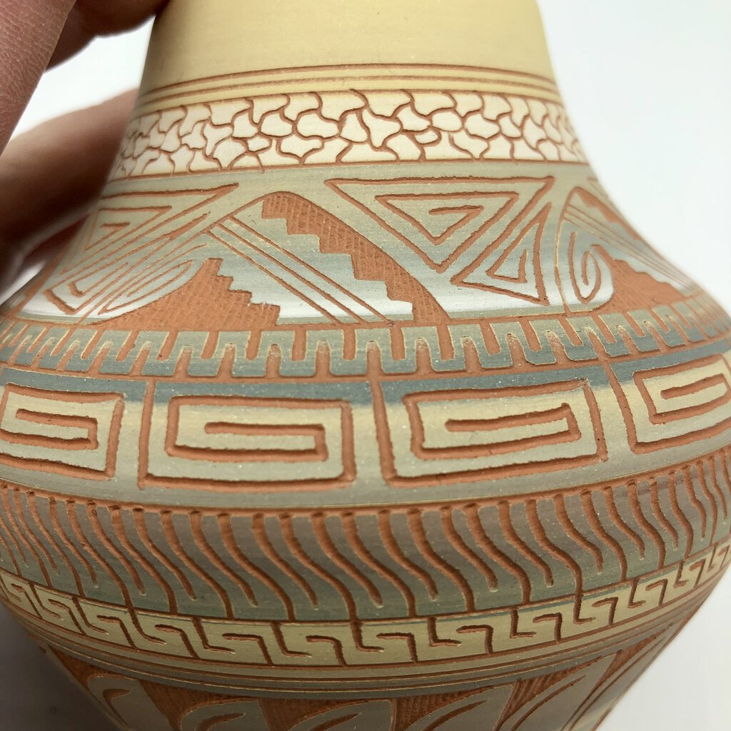 Everson Whitegoat Pottery Navajo E.Whitegoat Pottery Vessel Seed Pot /b