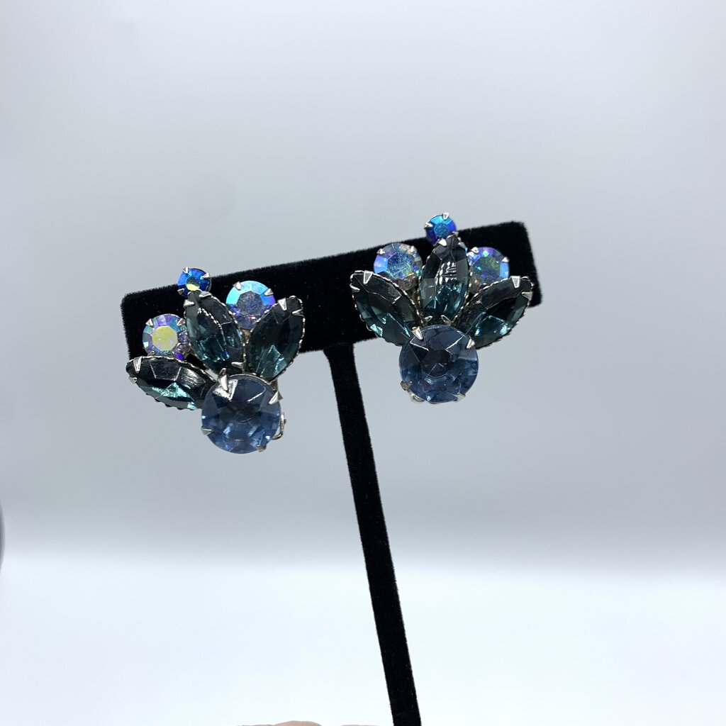 Lot of Vintage Blue Rhinestone Clip-on Earrings /hg