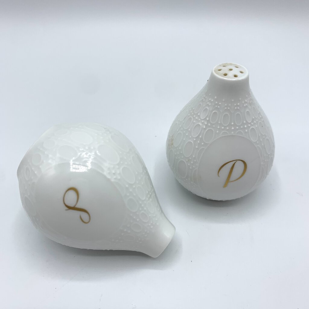 Vintage Mid-Century Bjorn Wiinblad Rosenthal “Romance White” Salt and Pepper Shakers /hg