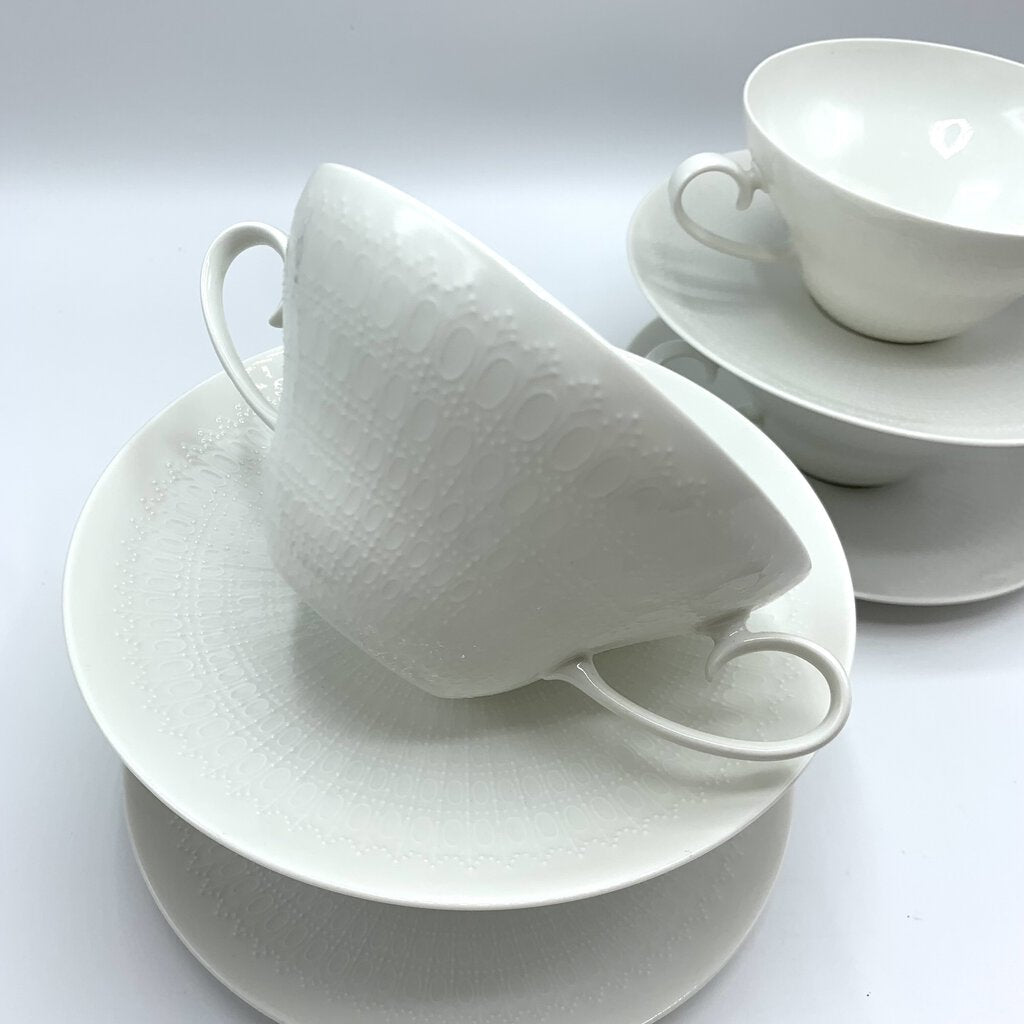 Vintage Mid-Century Bjorn Wiinblad Rosenthal “Romance White” Double Handled Soup Bowls with Underplates Set of 4 /hg