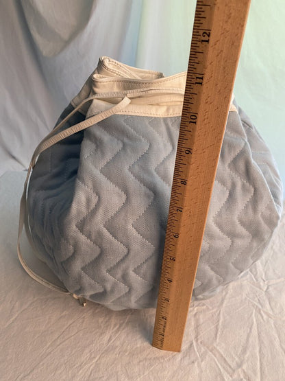 Groovy Vtg Quilted Light Blue Denim Bucket Bag/Purse White LeatherTrim /r2