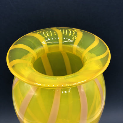 Jud Scott Hand Blown Fine Art Glass Vase /b