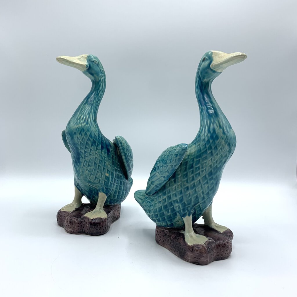 Vintage Japanese Turquoise Glazed Kangxi-Style Figural Duck Pair /hg