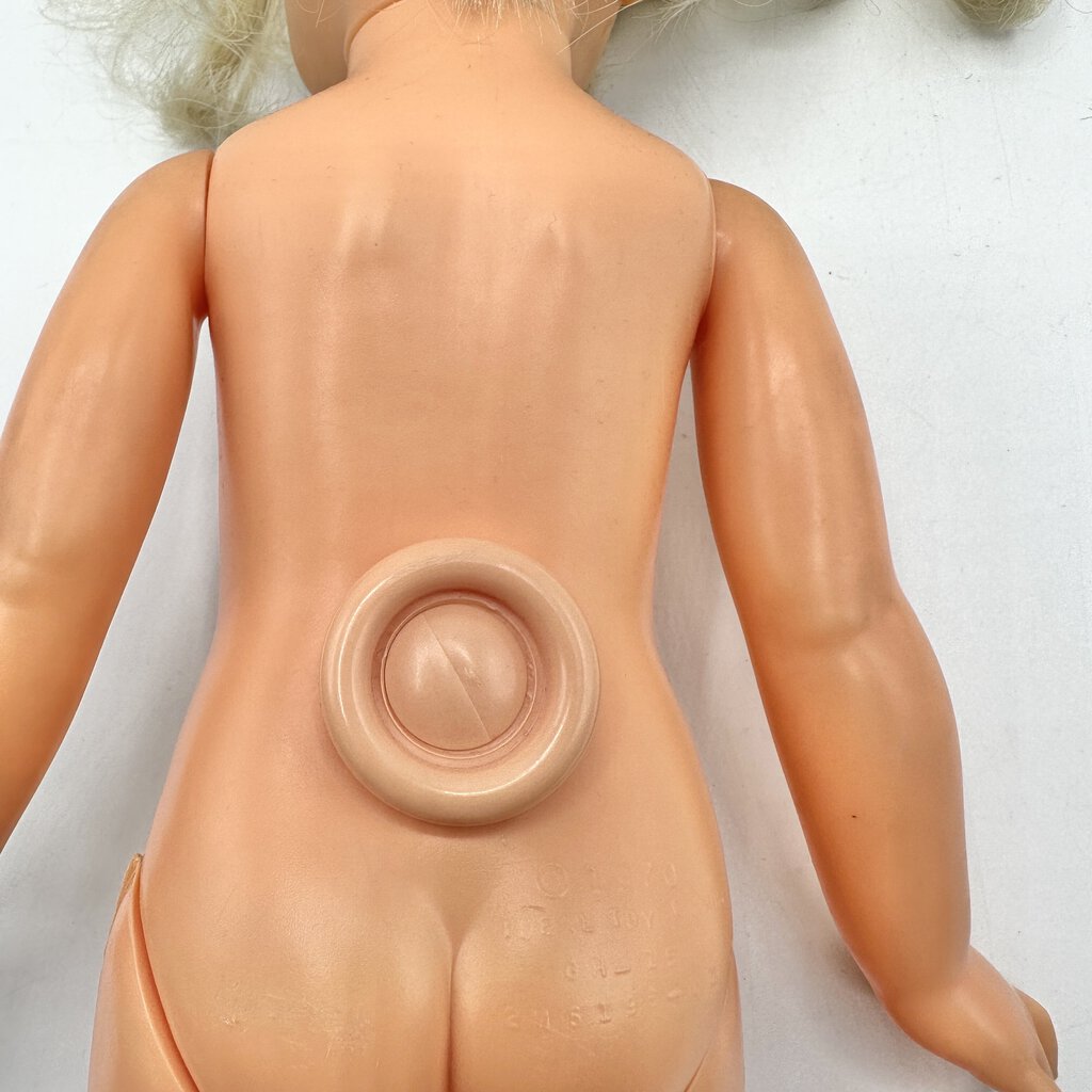 1970 15” Velvet Grow Hair Doll Crissy’s Cousin Blonde Hair Ideal Toy Corp. /cb