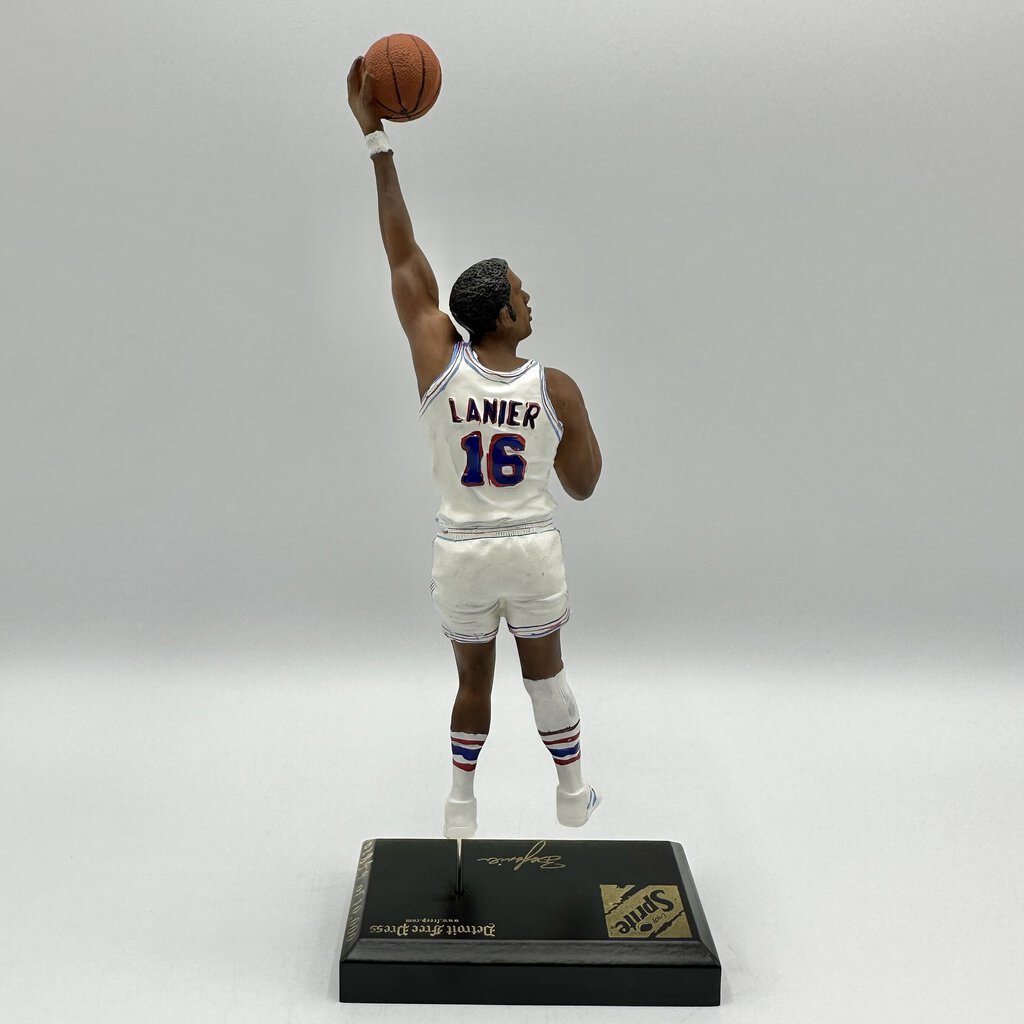 Detroit Pistons Bob Lanier Flashback Fridays Ltd Edition Figurine w/Box /cb