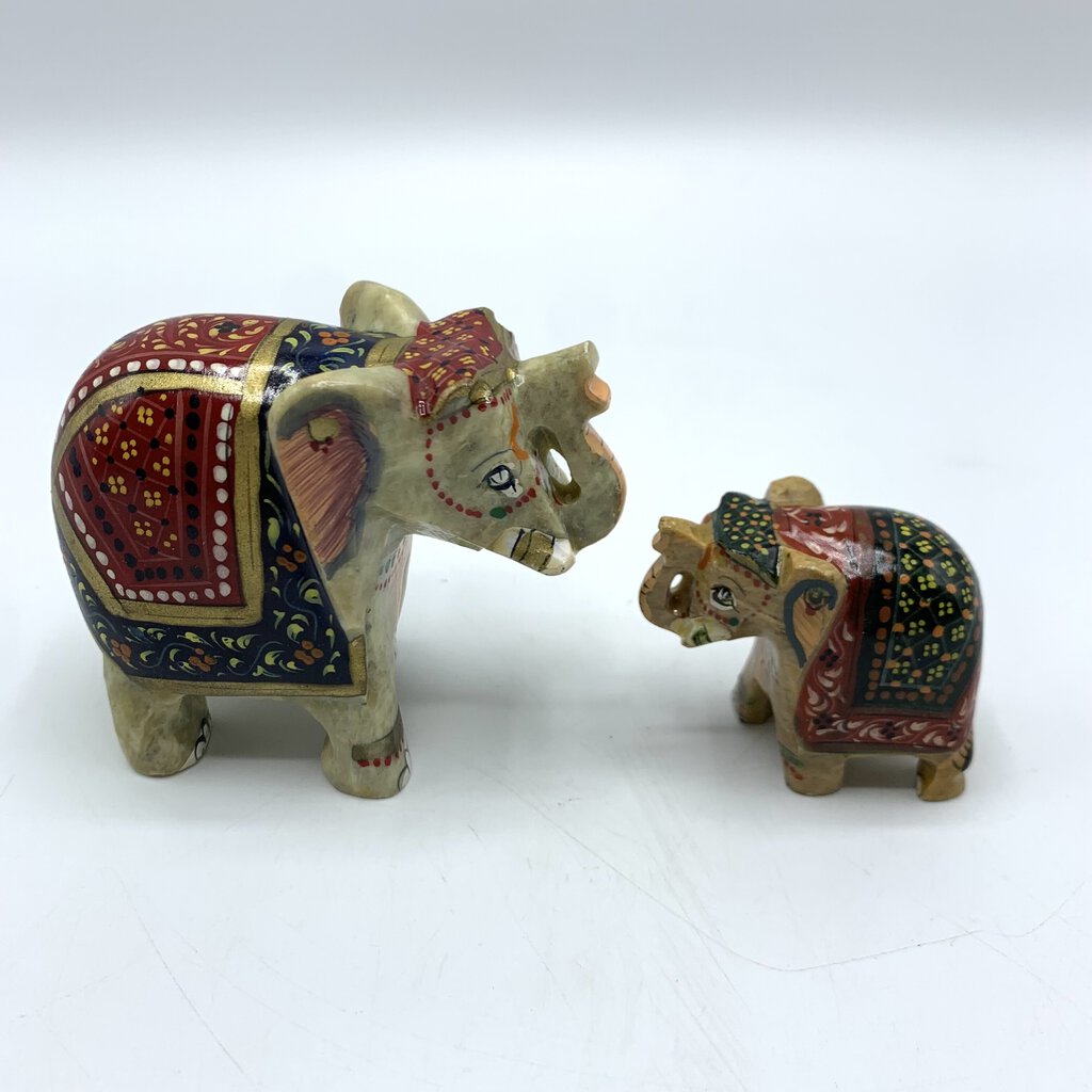 Pair of Ornately Carved Soapstone Elephants, Mother & Baby /hgo