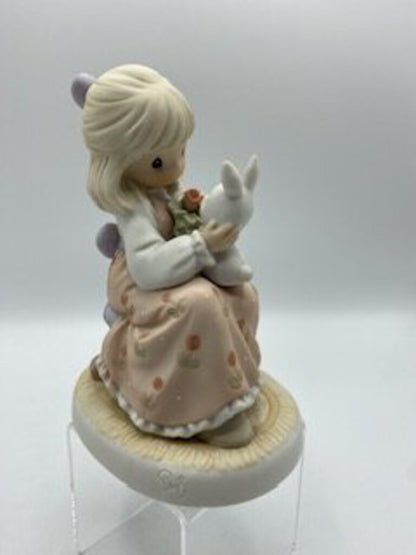 Precious Moments Figurine - Living Each Day with Love /ro