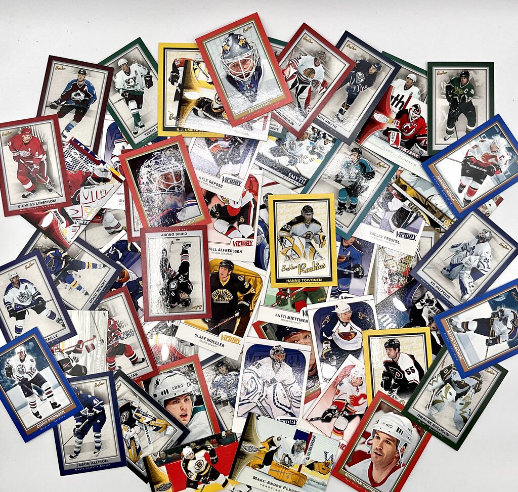 Lot of 91 2005/2006/2009 Victory, BeeHive, and Upper Deck Hockey Trading Cards /ah