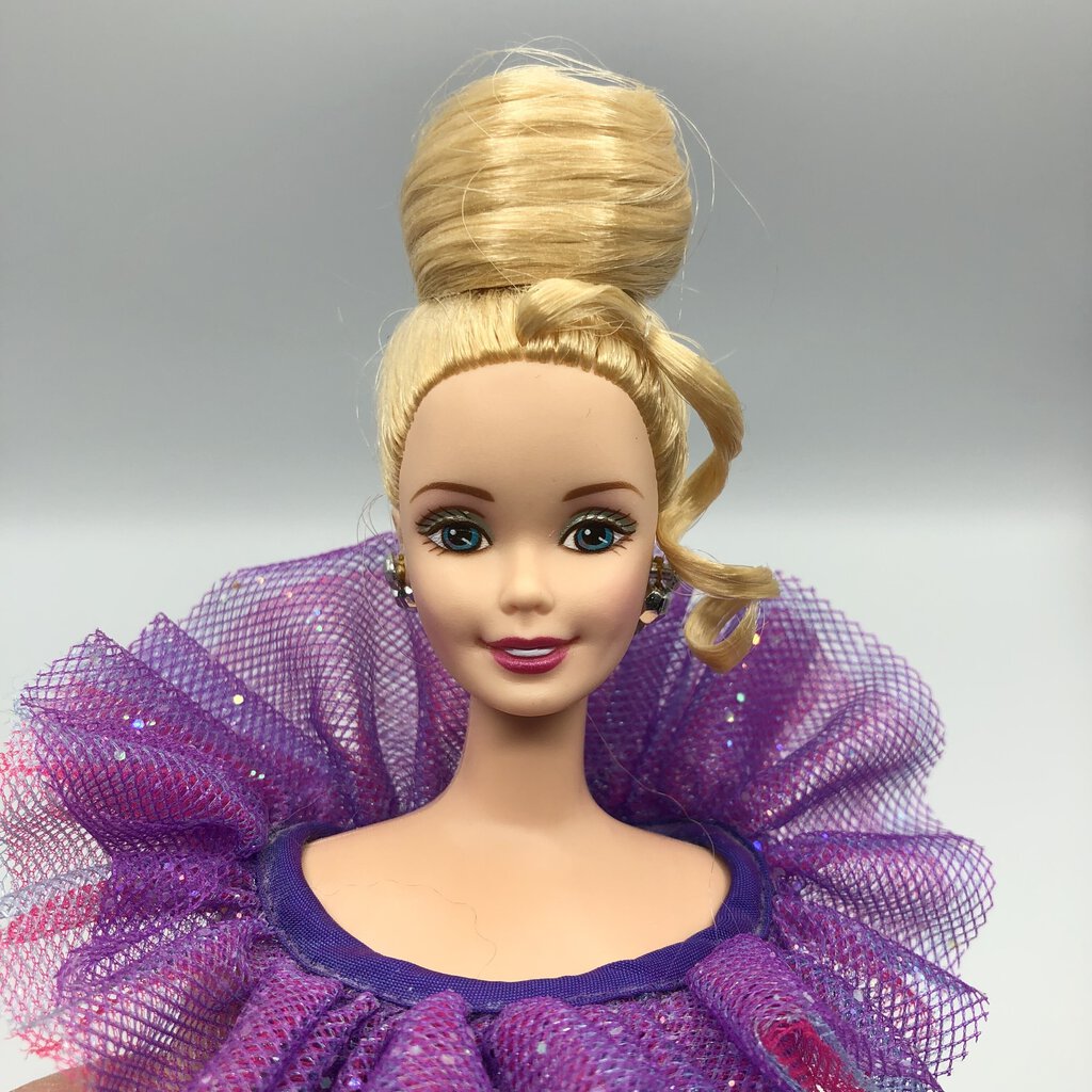 1997 Sparkle Barbie Special Edition Fashion Doll /b